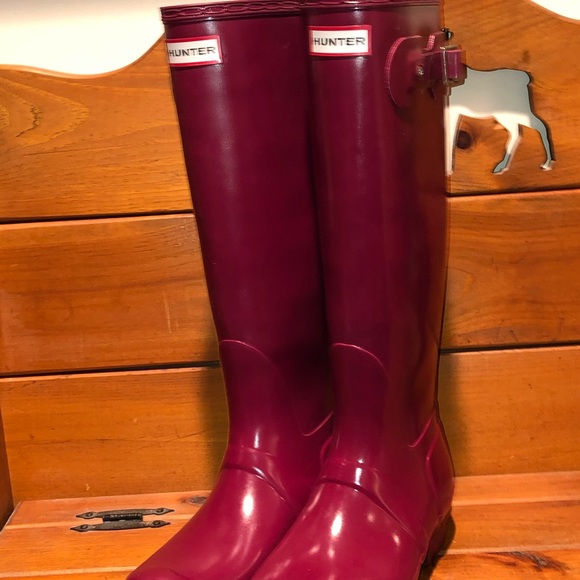 👢 Hunter Rain Boots 👢 - Picture 2 of 8